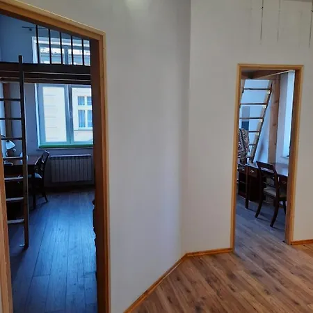 בית אירוח Loft Next To The Old Town קרקוב